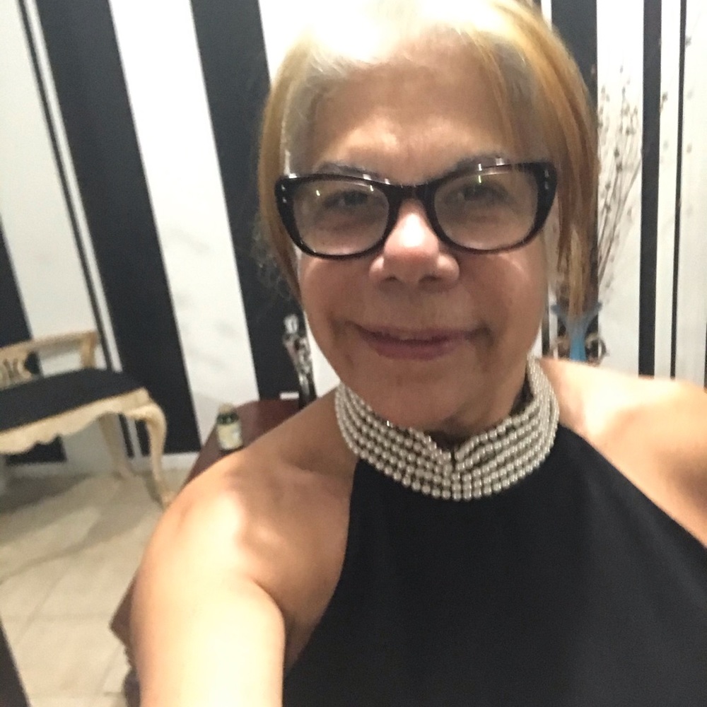 Meet your Posher, Maria